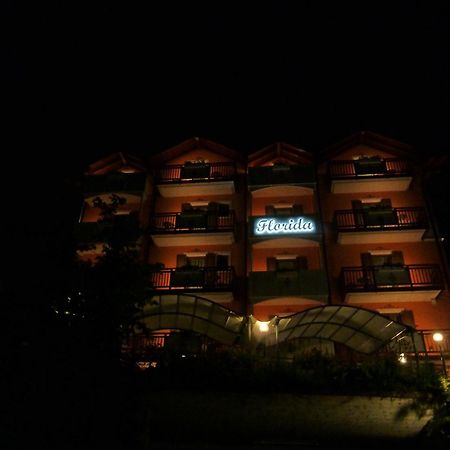 מולבנו Hotel Florida מראה חיצוני תמונה